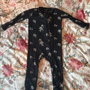 Kyte BABY Black Floral Footie